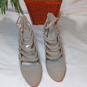 Aldo Women's Kellerhals 12 Platform Heels Suede Gray Size 7